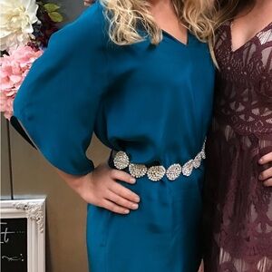 100% Silk Teal Dress with Embellished Belt, Viereck